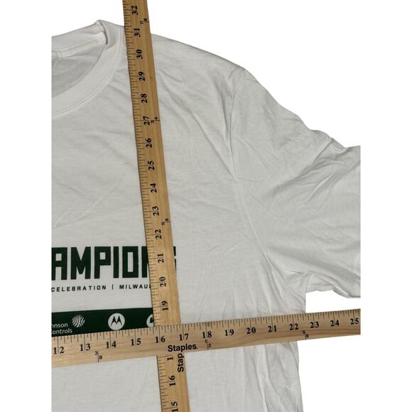 NWOT MILWAUKEE BUCKS 2021 NBA CHAMPIONS SGA WHITE SHIRT SZ XL - Picture 4 of 5